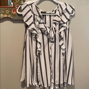 Ladies sleeveless blouse